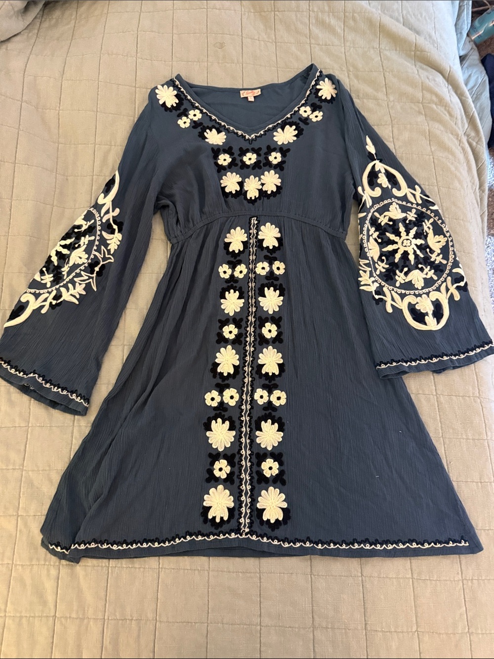Western style gauze navy dress with embroidery details.